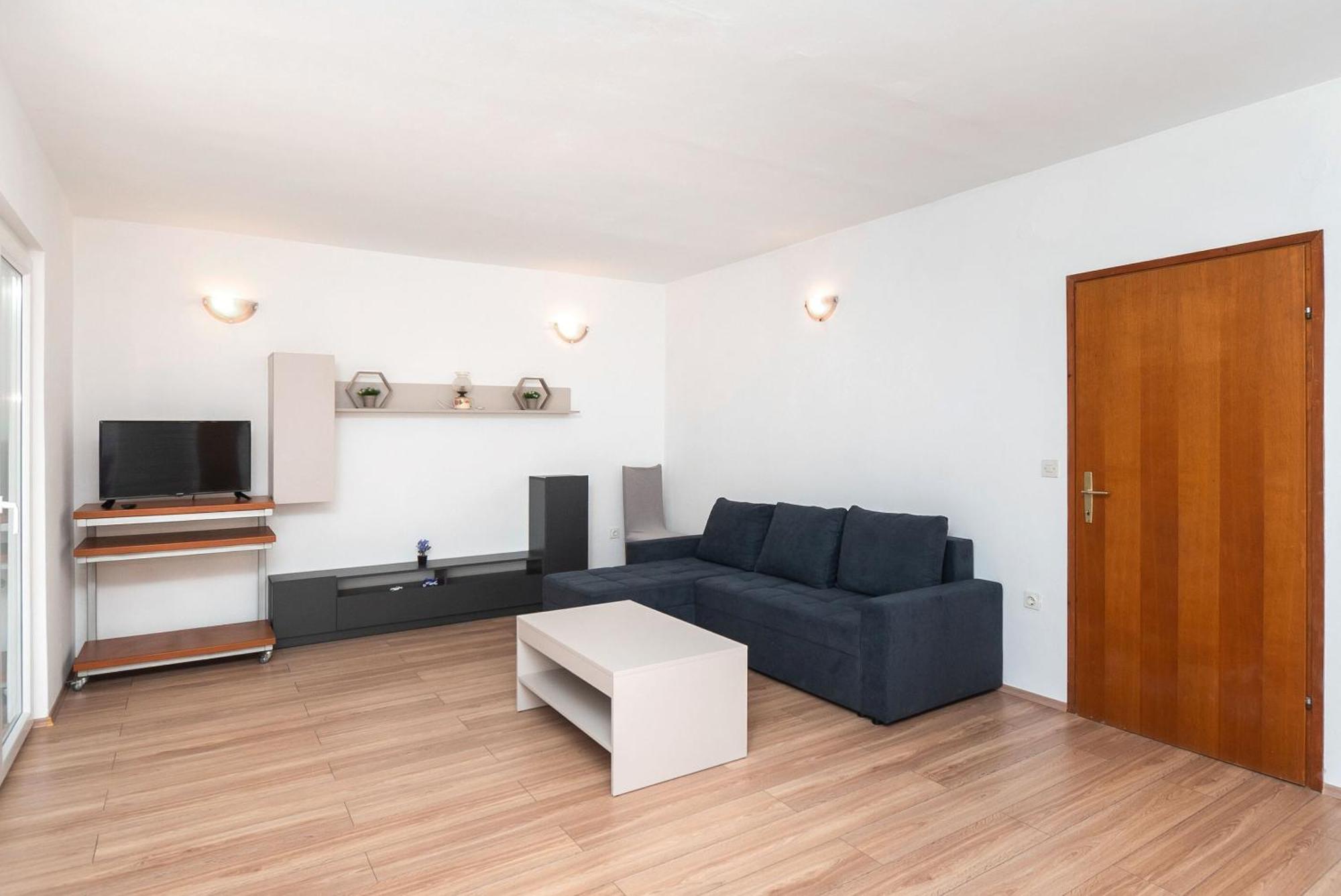 Apartment Ljuba プリモシュテン エクステリア 写真